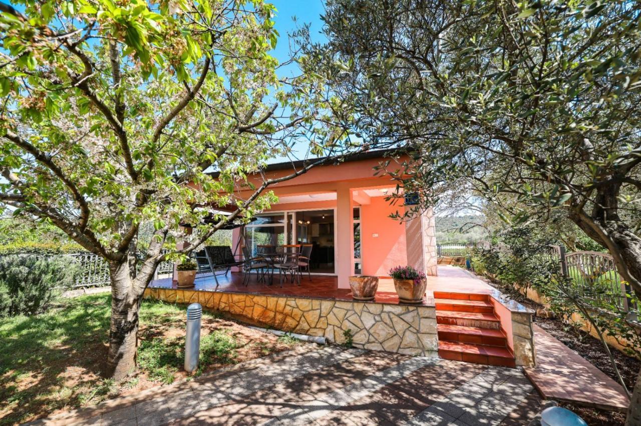 Sukošan Holiday Home Cvita מראה חיצוני תמונה