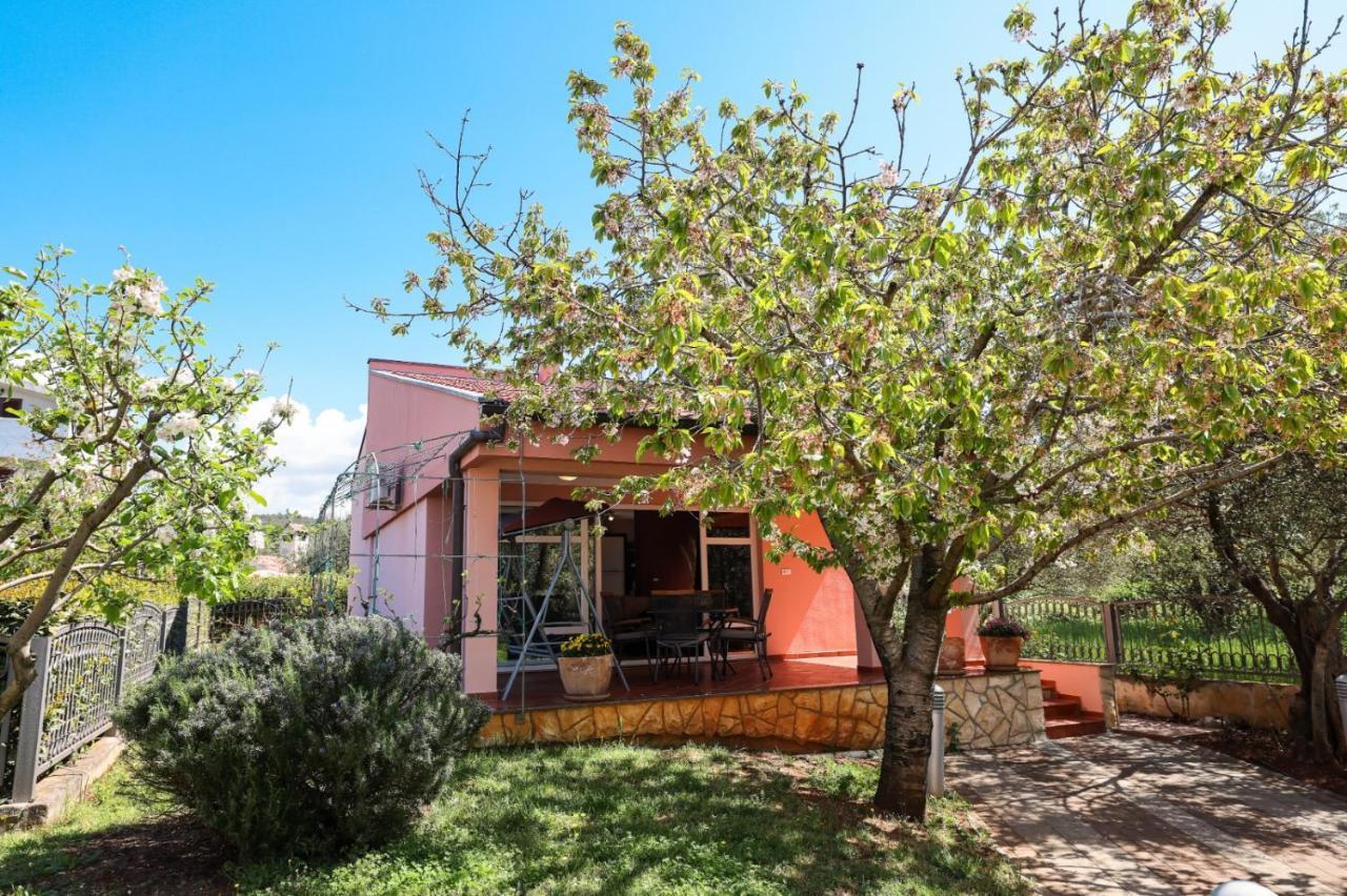 Sukošan Holiday Home Cvita מראה חיצוני תמונה