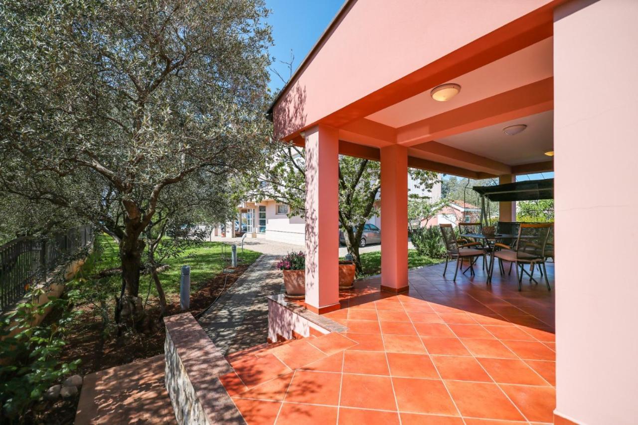 Sukošan Holiday Home Cvita מראה חיצוני תמונה